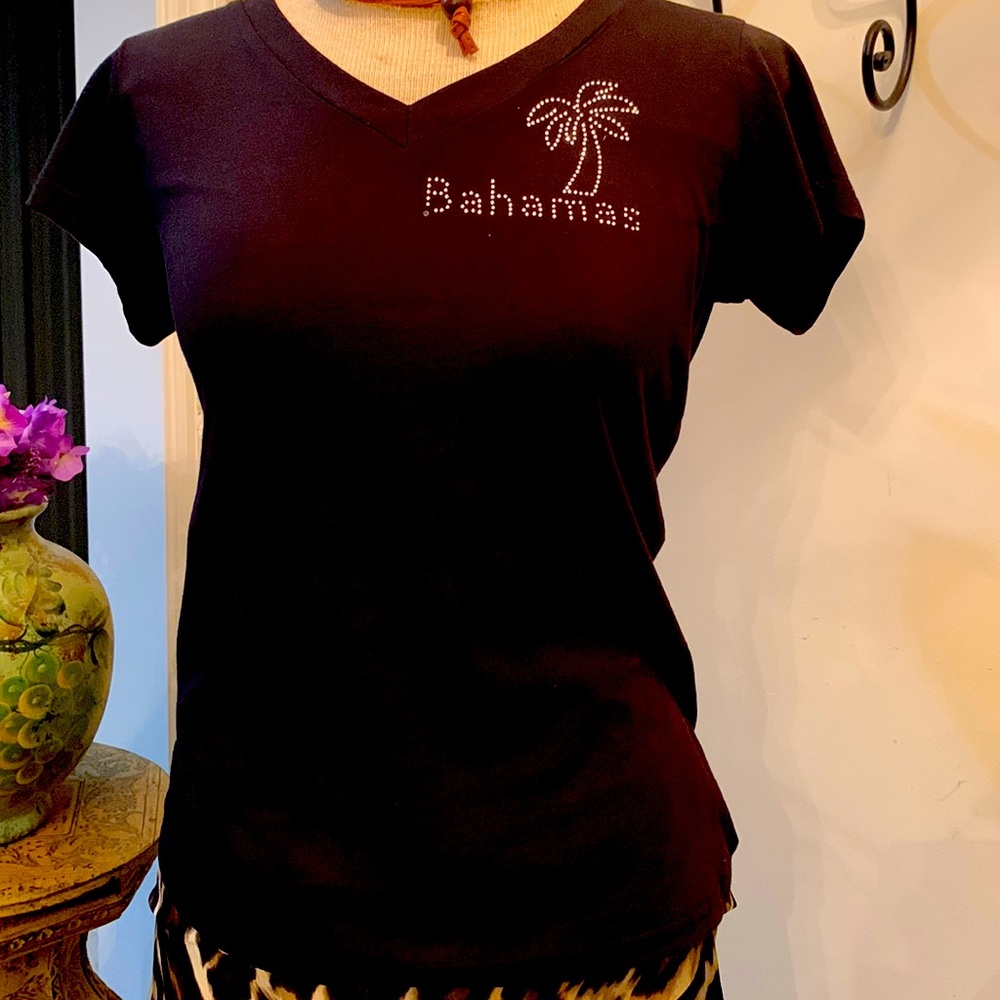 Medium black embroidered Bahamas T-shirt
